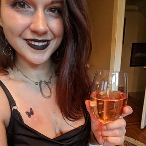 Meet your Posher, Kaitlyn